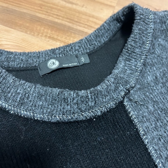 Sweater- made in Italy. - Picture 3 of 4